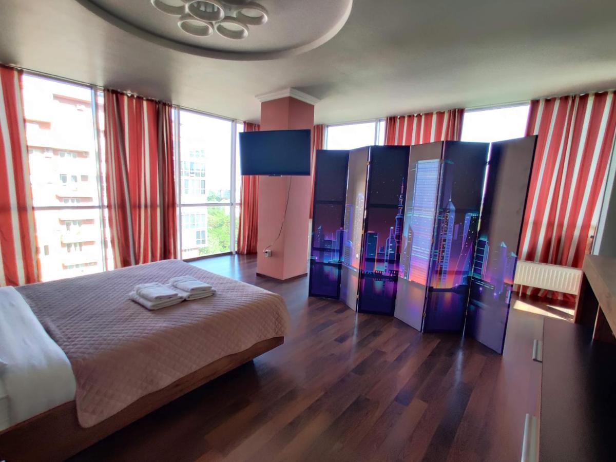 Micromegas Apartments Chernivtsi Ngoại thất bức ảnh